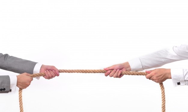 La controversia de las cláusulas de no competencia y su efecto en pacientes con enfermedades raras