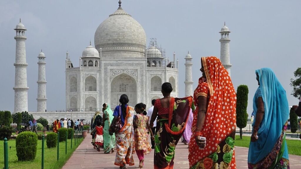 defensores EERR, India